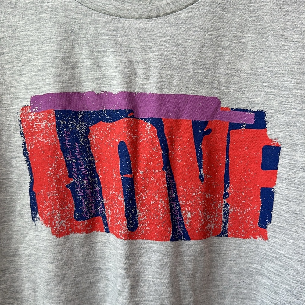 NWT Fayed gray soft LOVE graphic tee S - Picture 2 of 5